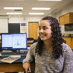 Passion to act: Micaela Edelson ’17 gives voice to environmental issues