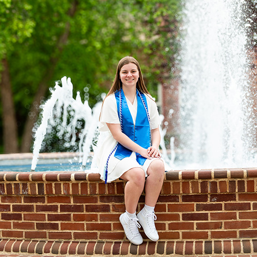 Angela Frola &rsquo;24